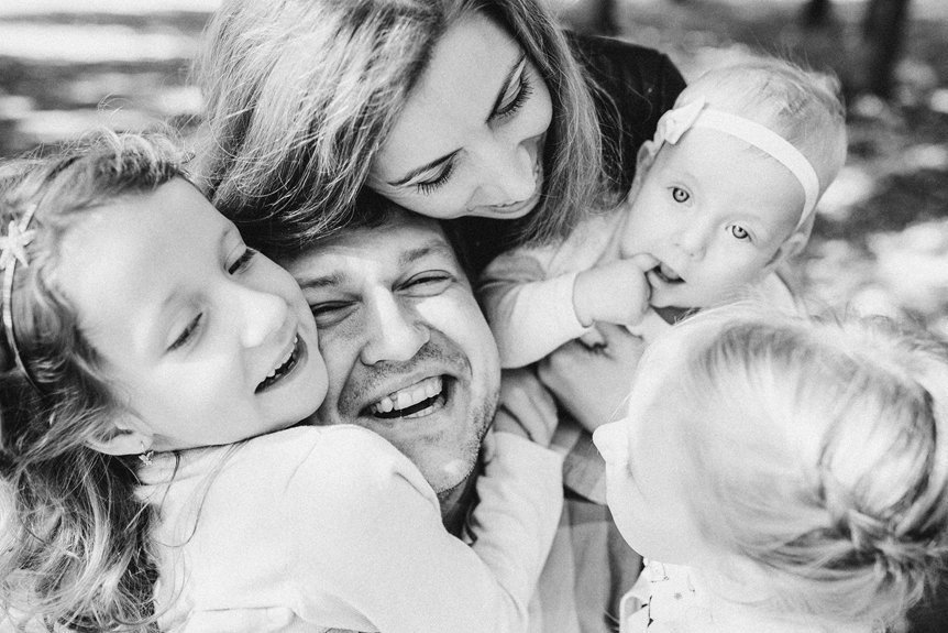 lori mccommas biography and family